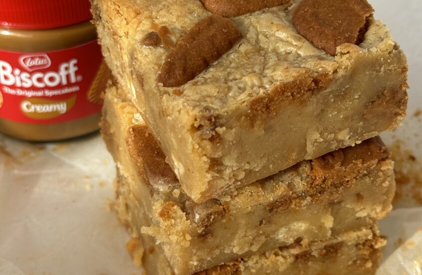 Biscoff blondies